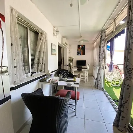 Apartamento Apolo Iv Con Piscina Lägenhet *